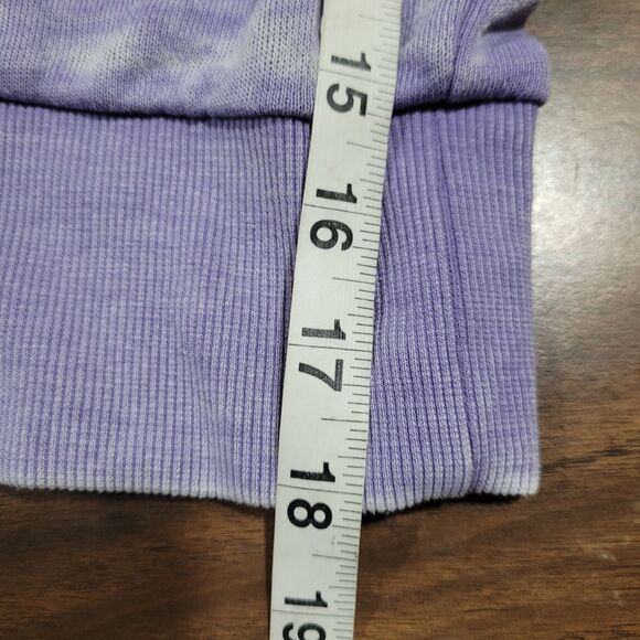 Forever 21 Size Medium Purple Cropped Sweatshirt - Picture 5 of 5